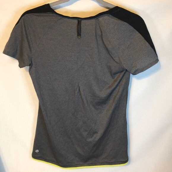 Lululemon Race Me Gray Tee - Picture 3 of 5